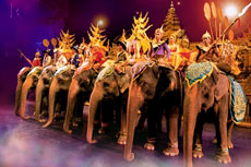 ภูเก็ตแฟนตาซี + ทัวร์เกาะพีพี V.I.P เรือใหญ่ + ทัวร์อ่าวพังงา แคนู เรือหางยาว