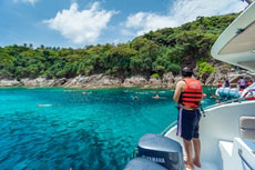 ทัวร์รอบเมืองภูเก็ต + ทัวร์เกาะราชา เกาะเฮ + ทัวร์อ่าวพังงา แคนู เรือหางยาว