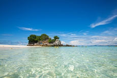 ทัวร์เกาะไข่ (เรือยอร์ช)