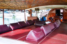 ทัวร์เรือสำเภา June Bahtra (เหมาลำ)