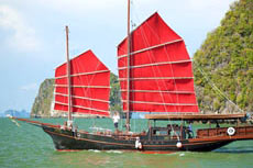 ทัวร์เรือสำเภา June Bahtra (เหมาลำ)