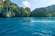 ทัวร์เกาะพีพี เรือหางยาว (เรือเฟอร์รี่)