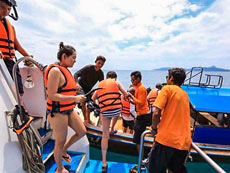 ทัวร์เกาะพีพี เกาะไม้ไผ่ (เรือใหญ่)