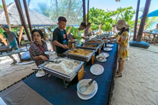 ทัวร์เกาะไม้ท่อน เกาะเฮ บานาน่า บีช (เรือยอร์ช)
